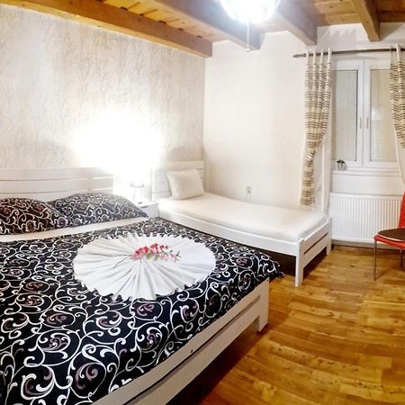Apartman Erika - Besenova Ngoại thất bức ảnh